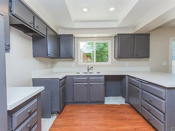 5th image of 9710 Briarwood Ave