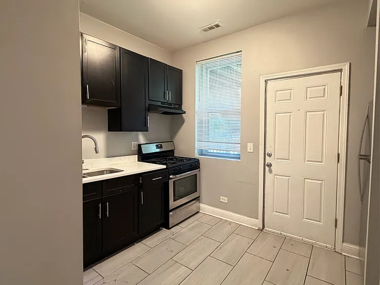 6954 S Yale Ave #11 — Photo 5
