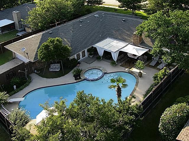 1st image of 2720 Glenhaven Dr