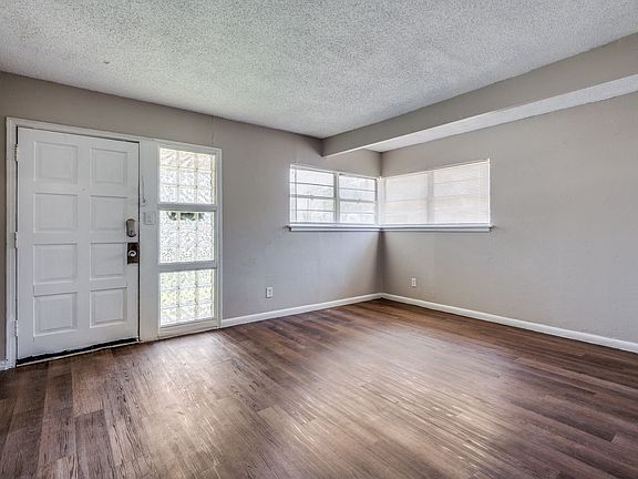 3rd image of 3000 Willow Park St