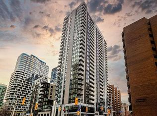 340 Queen St S #810, Ottawa, ON K1R 0G1