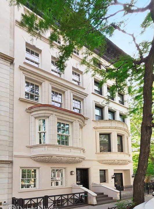 1st image of 46 E 82nd St