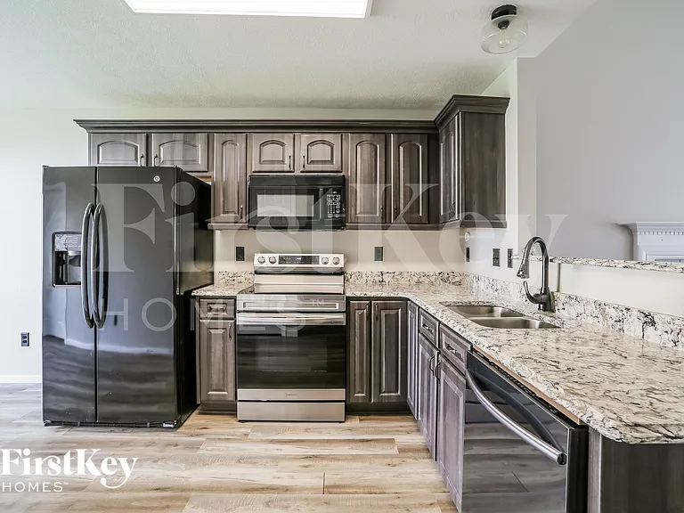 5802 Wellbrid Dr — Photo 7