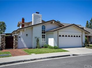 11 Poinsettia, Irvine, CA 92604
