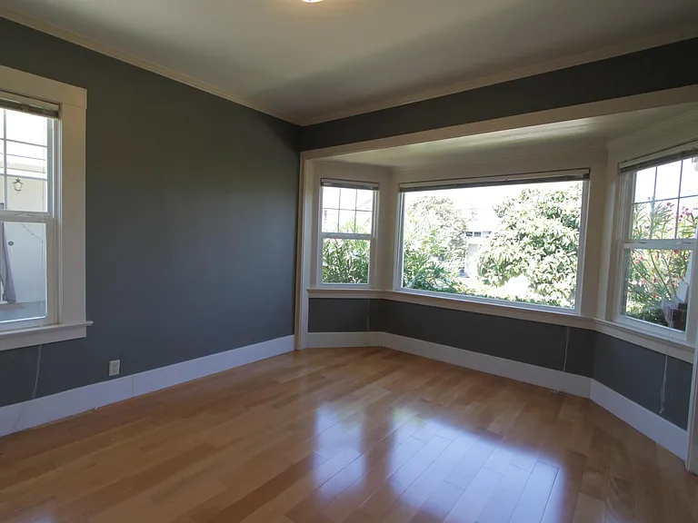 453 Wisnom Ave — Photo 16