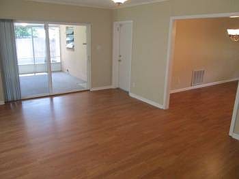5th image of 803 E Sylvan Dr