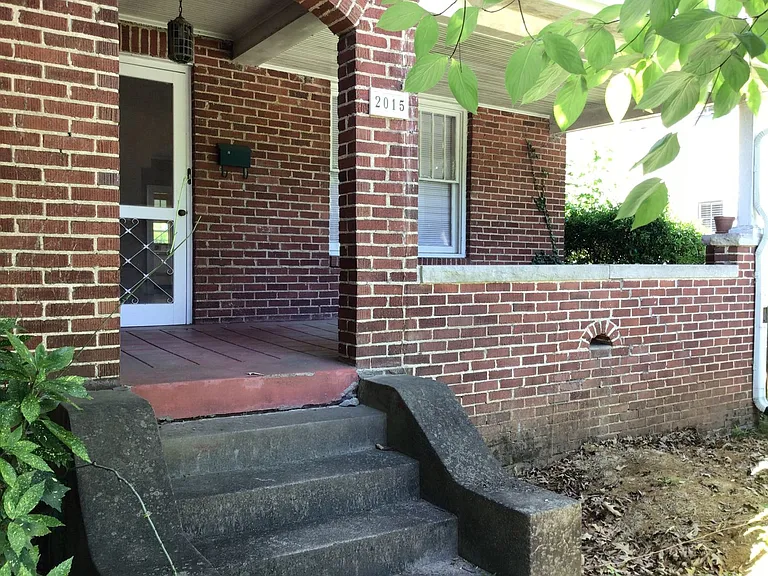2015 Glenwood Ave — Photo 3