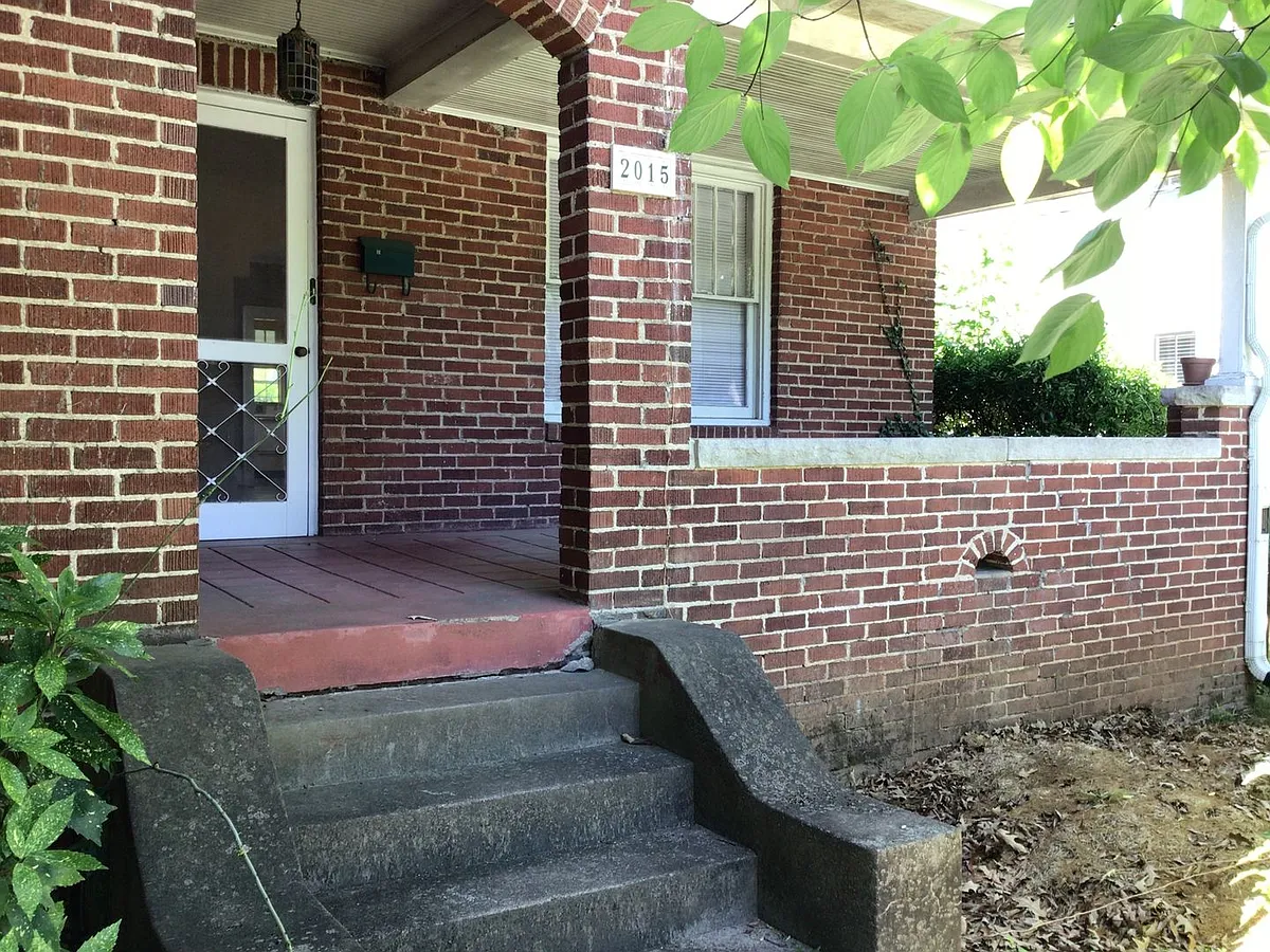 Building Photo - 2015 Glenwood Ave