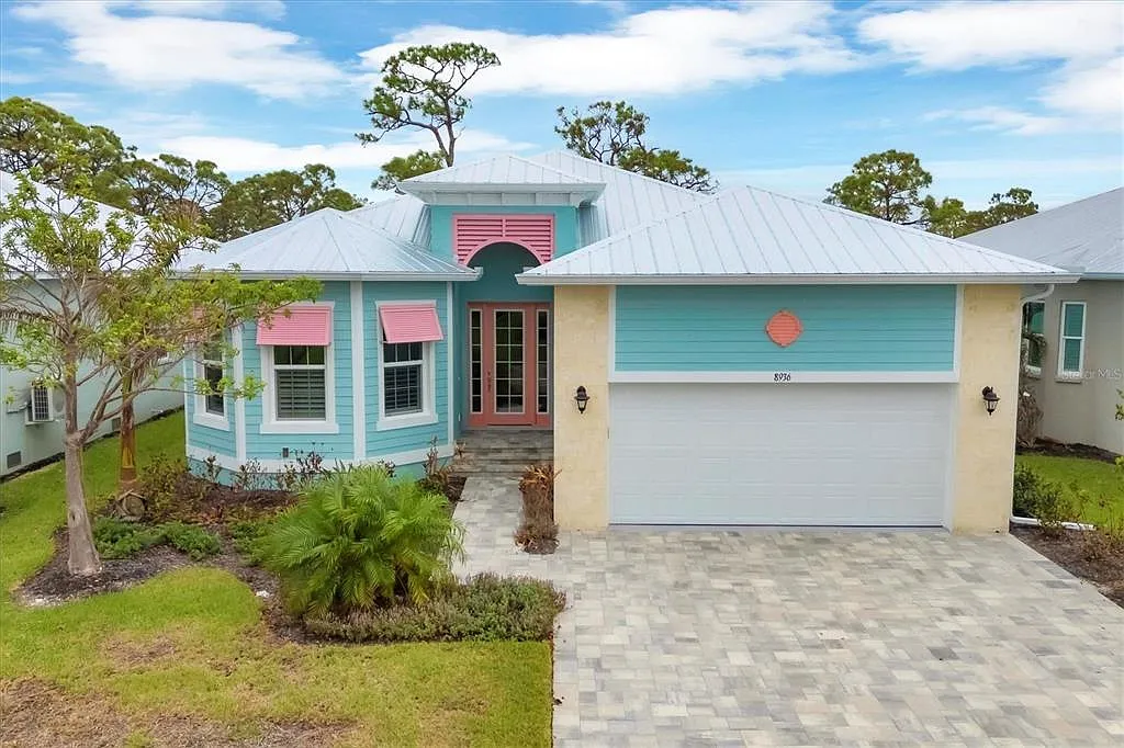 3 bed, 2.0 bath, 2158 sqft, $5,200 — Photo 3