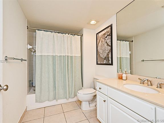 3rd image of 2000 N Bayshore Dr APT 1605