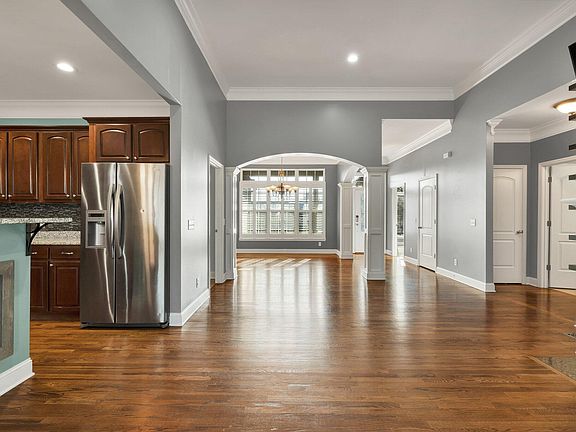 3rd image of 5764 Sunup Cir
