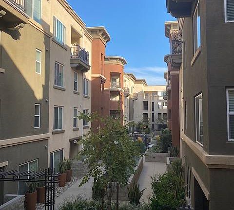 2nd image of 6020 Seabluff Dr Unit 201