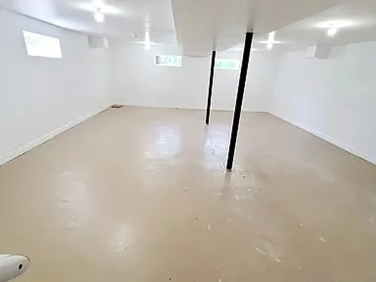 144 E Lincoln Rd — Photo 10