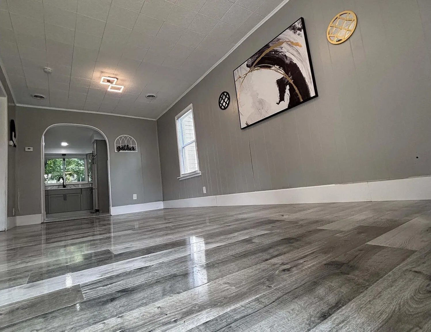 3 bed, 1.0 bath, 850 sqft, $1,600 — Photo 4