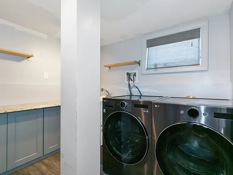 22 Olive St — Photo 27