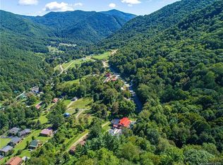 6490 Soco Rd, Maggie Valley, NC 28751