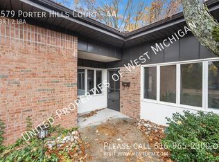 3579 Porter Hills Ct SE #4A, Grand Rapids, MI 49546