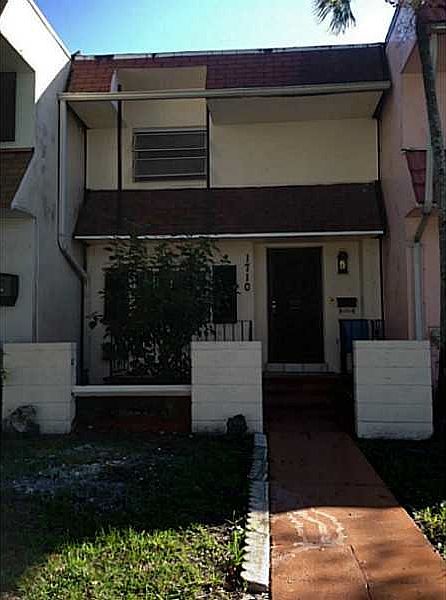 1st image of 1710 NE 142nd St