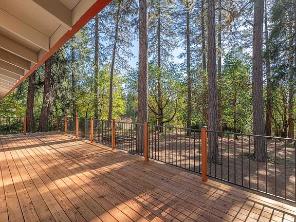 3rd image of 25746 Buckhorn Ridge Rd