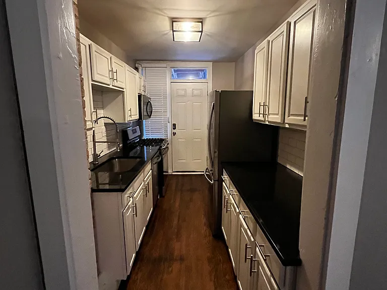 4307 Gillham Rd #1 — Photo 7