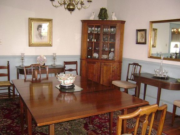 4th image of 514 Peachtree St