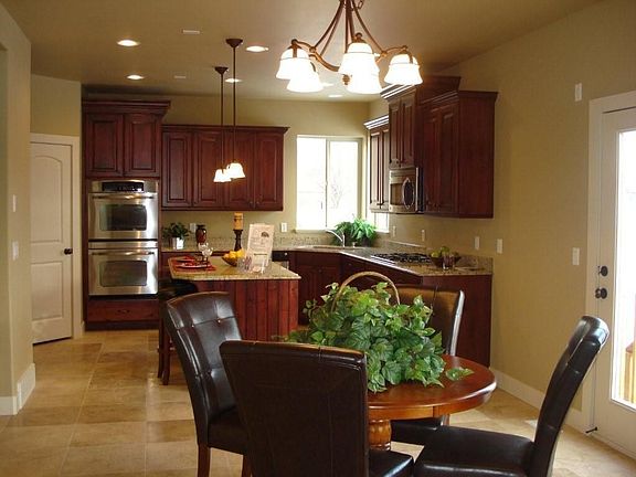 2nd image of 208 Belle Glenn Cir