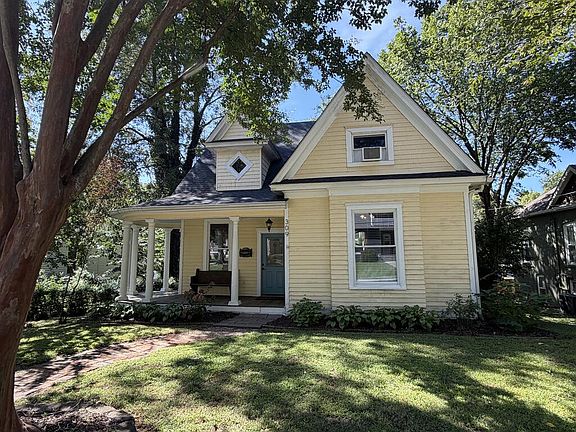 2nd image of 309 Head St