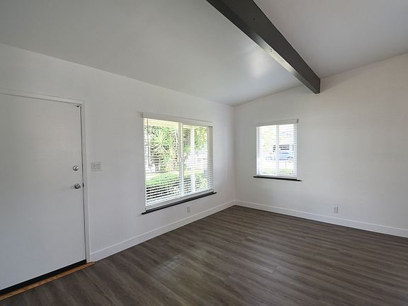 2nd image of 6417 Whitsett Ave #6417