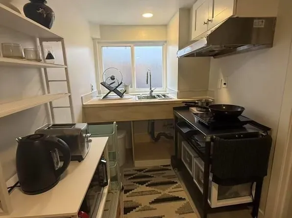 300 E 35th Ave, Vancouver, BC V5W 1A6
