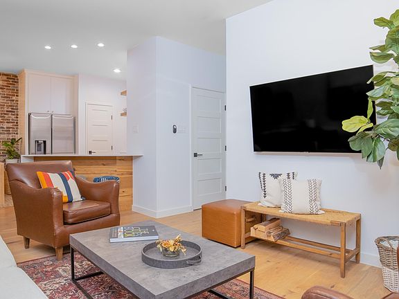 4th image of 2450 Wickersham Ln APT 713