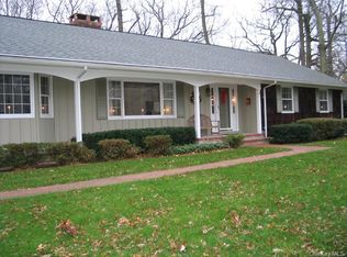 9 Cliff Road, Port Jefferson, NY