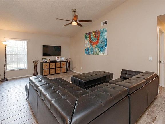 4th image of 9906 Kendal Dr