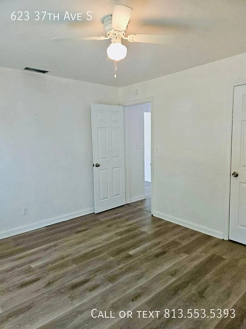 Spacious 2-Bedroom Home Near Downtown St. Petersburg — Photo 4