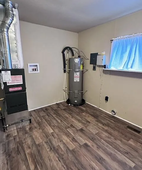 1391 SW Brown St — Photo 21