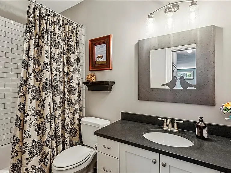 2115 Howell Mill Rd NW — Photo 49