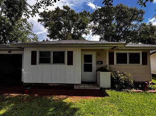 5148 Foster Ave, Groves, TX 77619