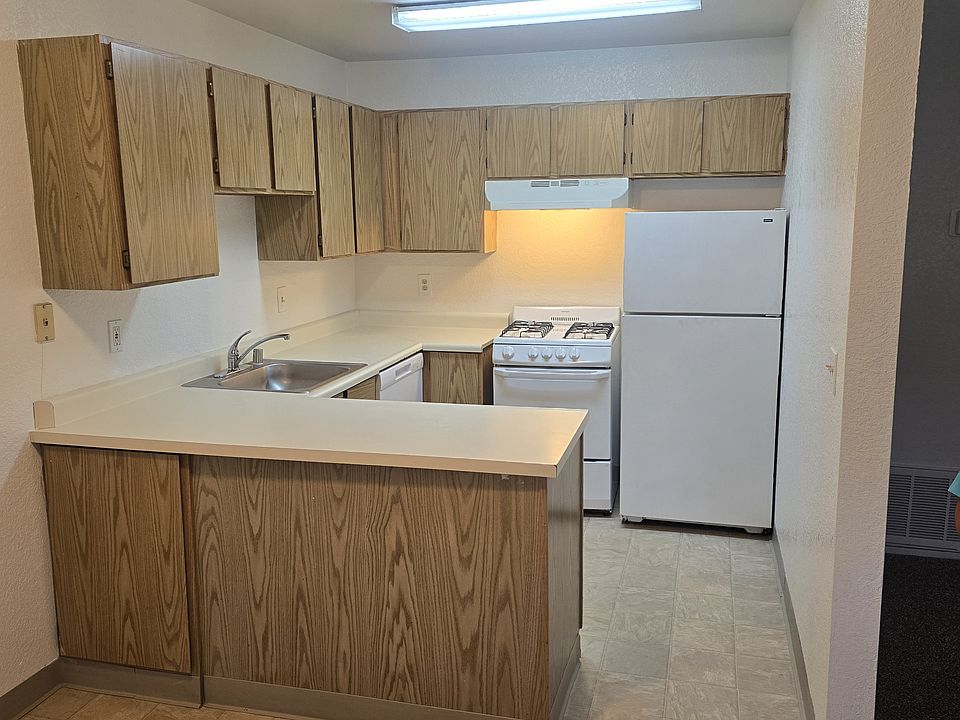 Refrigerator, oven & dishwasher