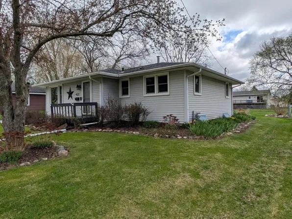 421 N Lincoln STREET, Elkhorn, WI 53121