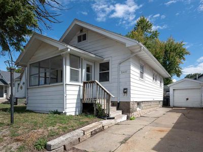 2407 C Ave NE, Cedar Rapids, IA, 52402