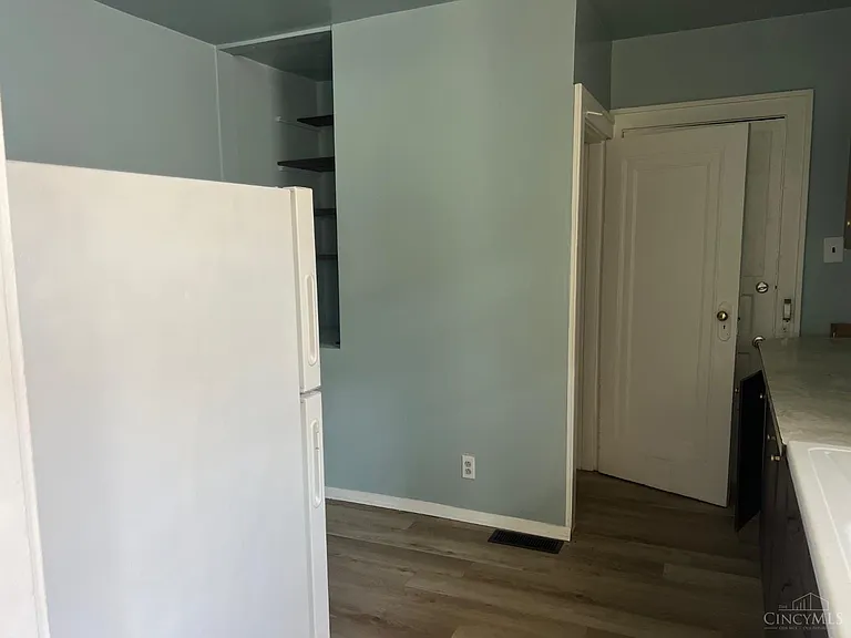 1718 1st Ave — Photo 6