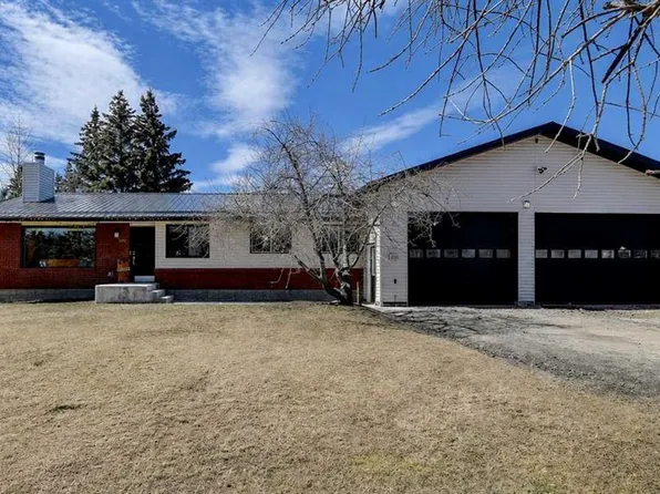 903 E 7th Ave, Beaverlodge, AB T0H 0C0
