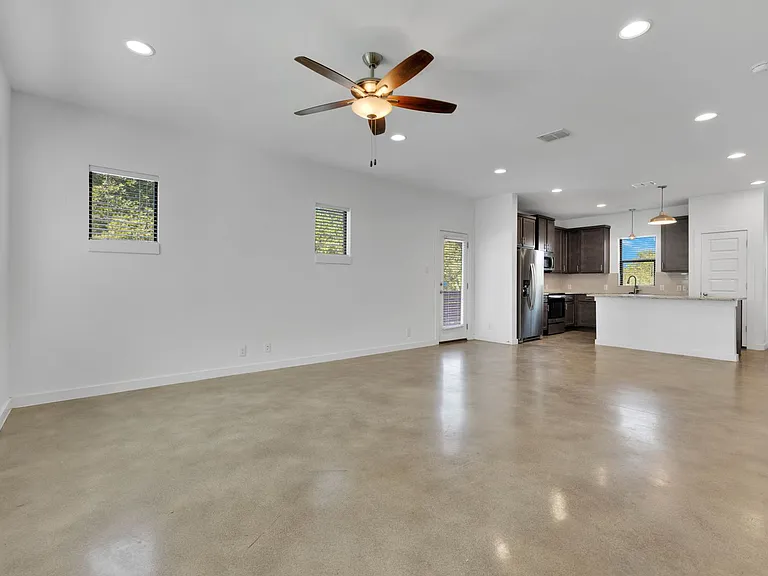 1162 N Olive St — Photo 4