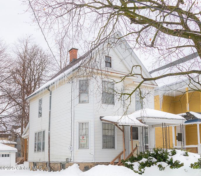 3rd image of 13 Grant Street