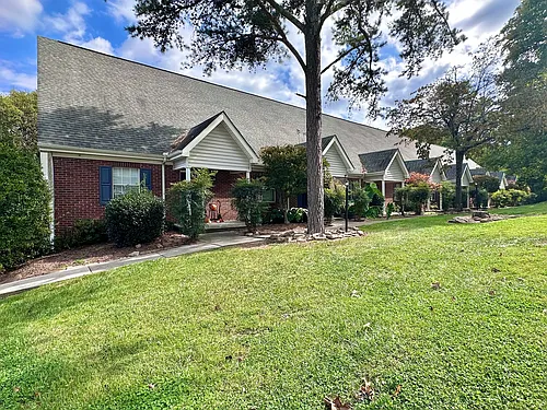 4532 Lynnmont Rd Photo 1