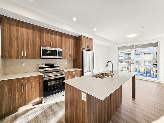 3rd image of 1802 Mahogany Blvd SE #73302