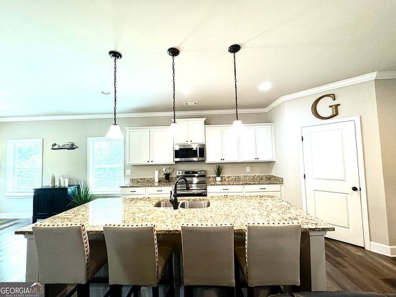 4th image of 5848 Ridgedale Ct