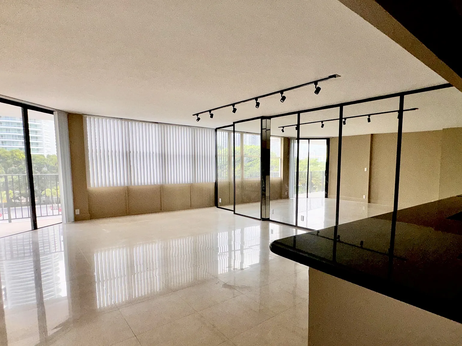 2 bed, 1362 sqft, $4,000 — Photo 3