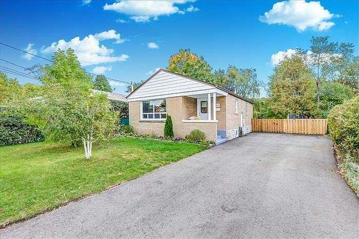 2nd image of 63 Chestermere Blvd