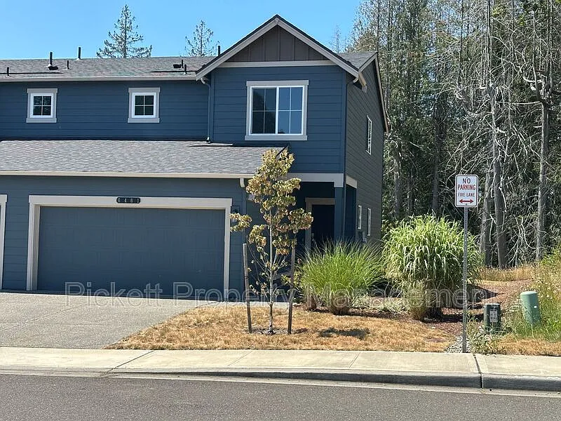 3 bed, 2.5 bath, 1618 sqft, $2,595 — Photo 1