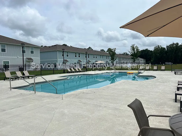 1615 Iroquois Ct — Photo 39